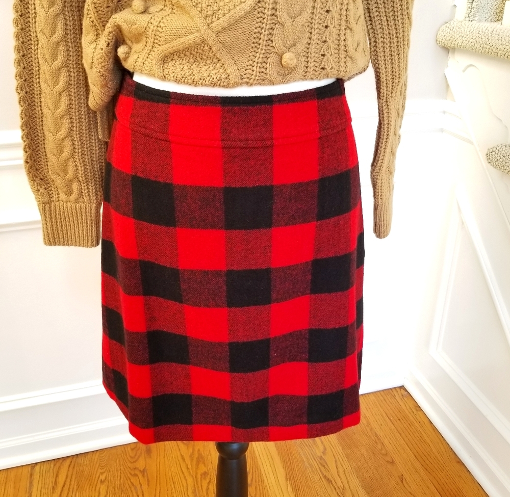 ๐ J Crew Red Black Buffalo Check Plaid Wool - Picture 2 of 3